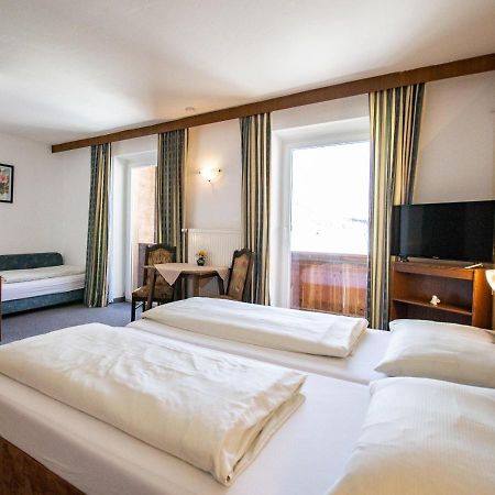 Pension Nina & Gasthof Alpenrose Gschnitz Εξωτερικό φωτογραφία