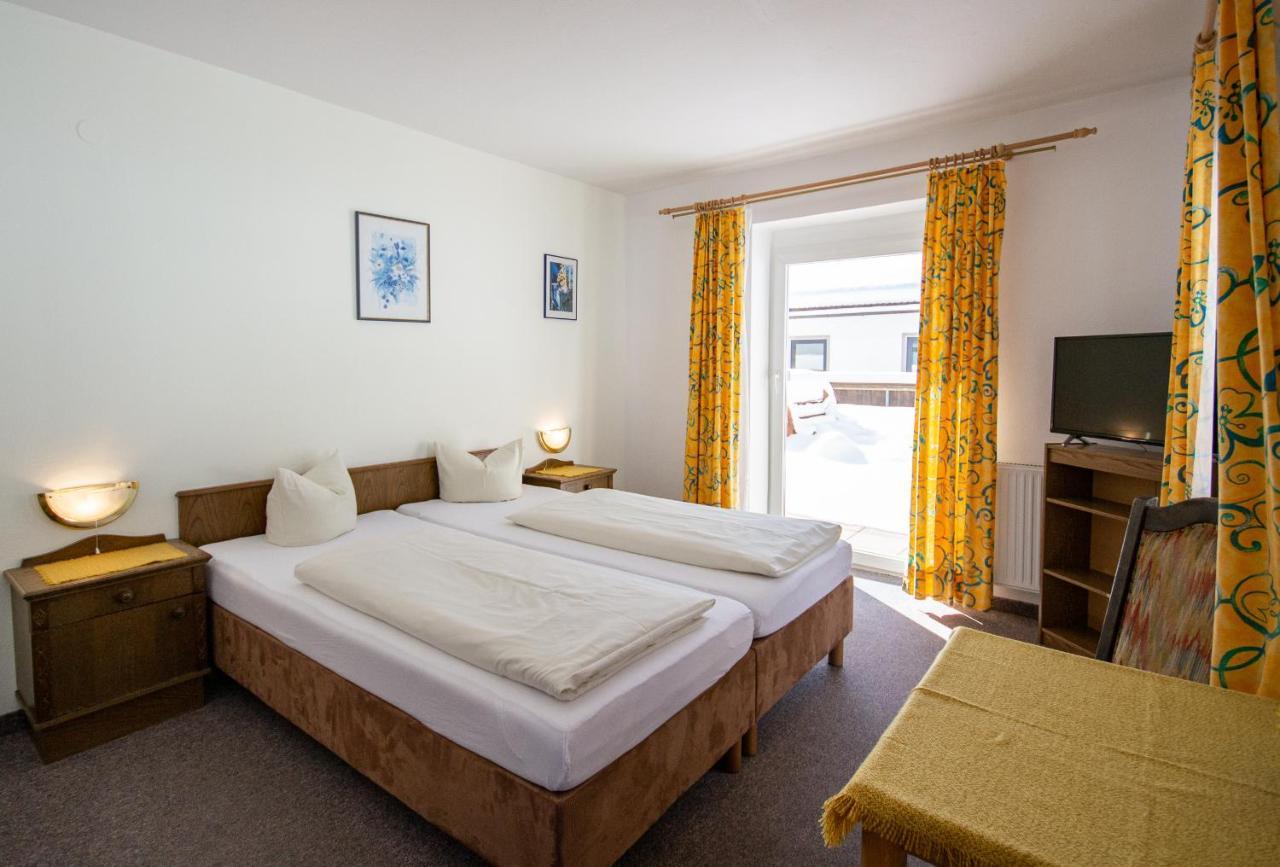 Pension Nina & Gasthof Alpenrose Gschnitz Εξωτερικό φωτογραφία