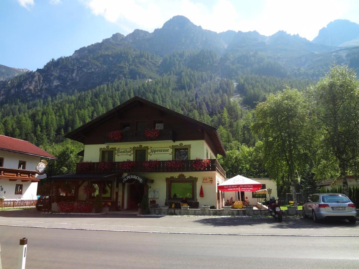 Pension Nina & Gasthof Alpenrose Gschnitz Εξωτερικό φωτογραφία